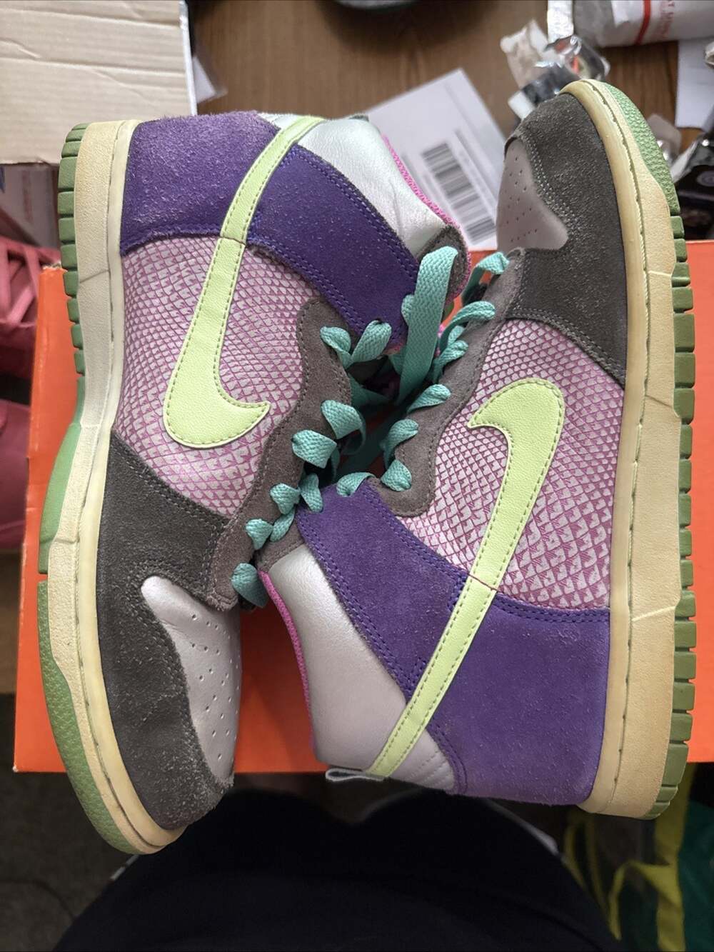 Nike 6.0 Women Size 10 Green Purple Blue